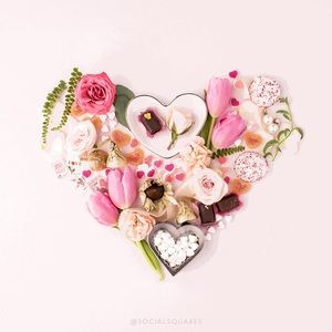 Happy VDay!! Make an offer! Feeling generous :)